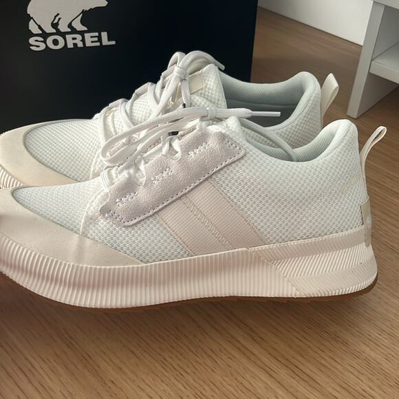 Sorel White and Cream Women's Sneakers - Picture 8 of 15